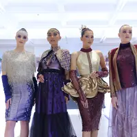 Hengki Kawilarang menjadi salah satu desainer Indonesia yang akan tampil di NYFW The Show untuk koleksi A/W 2023. (Dok/KLY/Daniel Kampua).