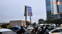 FOTO: Baliho Syarief Hassan Nyaris Roboh