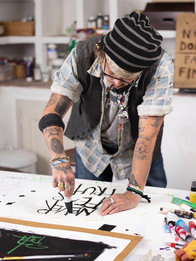 Johnny Depp Melukis