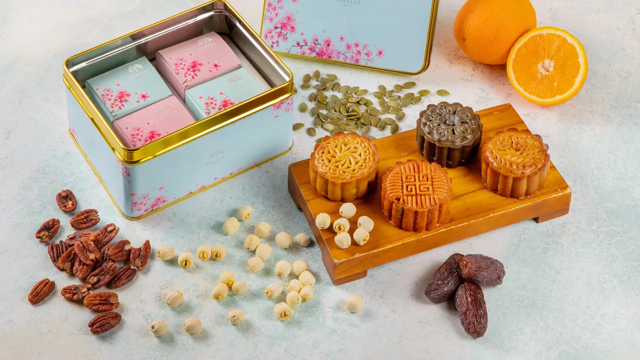 enyantap Mooncake untuk Merayakan Festival Musim Gugur