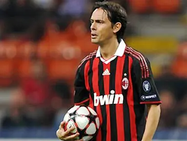 Striker AC Milan, Filippo Inzaghi ketika berlaga dalam lanjutan Liga Champions antara AC Milan vs Zurich di San Siro, Milan, 30 September 2009. AFP PHOTO/GIUSEPPE CACACE
