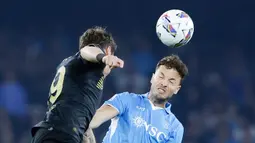 Sementara itu, Napoli gagal memetik kemenangan setelah ditahan imbang 2-2 oleh Genoa di kandang sendiri, Senin (12/5/2025) dini hari WIB. (Alessandro Garofalo/LaPresse via AP)