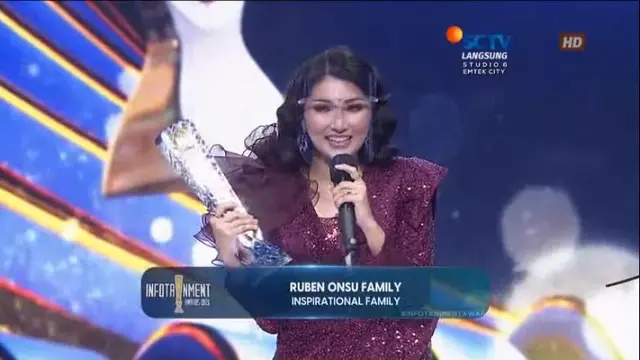 Ruben Onsu Family paling inspirasi di Infotainment Awards 2021