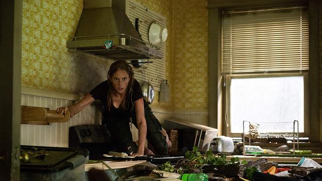 Crawl (Paramount Pictures)