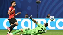 Gelandang Mesir Mostafa Ziko mencetak gol setelah yang sebelumnya dianulir VAR saat melawan Argentina di babak 16 besar Piala Dunia 2026 di Atlanta Stadium, Selasa (7/7/2026). (AFP/Roberto Schmidt)