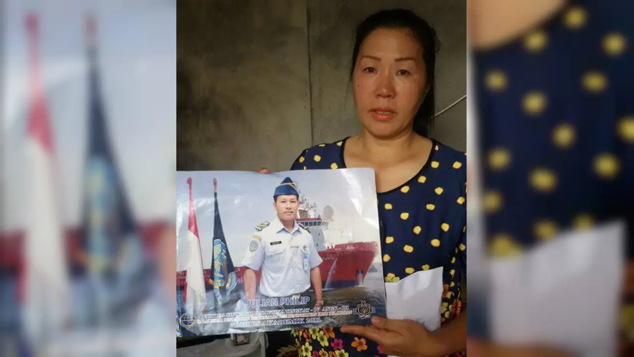  Vemmy Wowor, istri Julian Philip salah satu ABK Brahma 12 yang disekap kelompok Abu Sayyaf