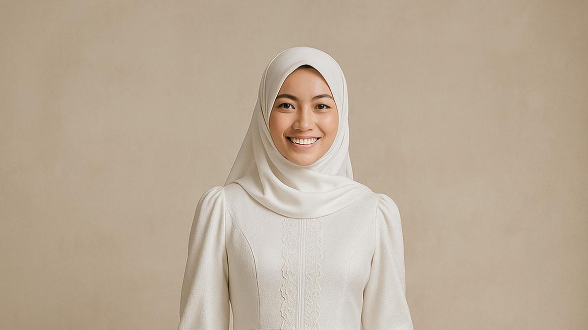 10 Inspirasi Gamis Syar'i Putih Mewah 2025, Ini Model yang Kekinian dan Stylish