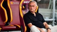 Hasil positif tersebut membuat pelatih AS Roma Jose Mourinho memiliki keyakinan tinggi terhadap komposisi skuatnya yang segera berlaga di Liga Italia musim 2022/2023 yang akan dimulai minggu depan. (AFP/Isabella Bonotto)