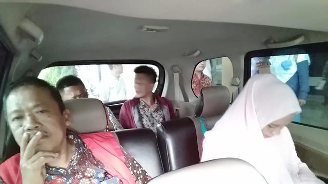 Jaksa eksekusi tiga terpidana korupsi pembebasan lahan Bandara Sultan Hasaanuddin, Maros, Sulsel (Liputan6.com/ Eka Hakim)