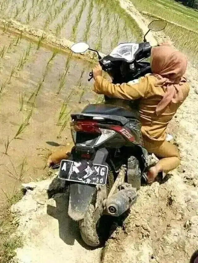 Pemotor salah pilih jalan (Ist)