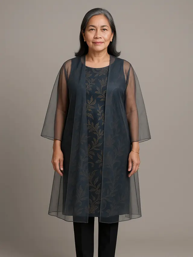 Model Cardigan Batik untuk Kondangan dan Acara Resmi Ibu-ibu Usia 50 Tahunan (Foto: ChatGPT)