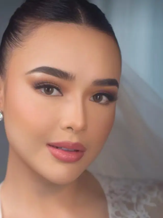 Tampilan Cantik Maksimal Amanda Manopo dengan Makeup Pengantin Pinkish Glam yang Fresh
