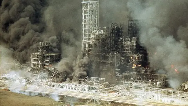 Kebakaran Pabrik Plastik Phillips Texas