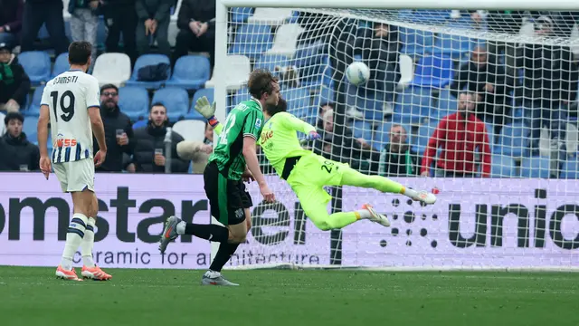 Kristian Thorstvedt mencetak gol di laga Sassuolo vs Atalanta di pekan ke-27 Liga Italia 2025/2026 di Mapei Stadium, Minggu (01/03/2026).