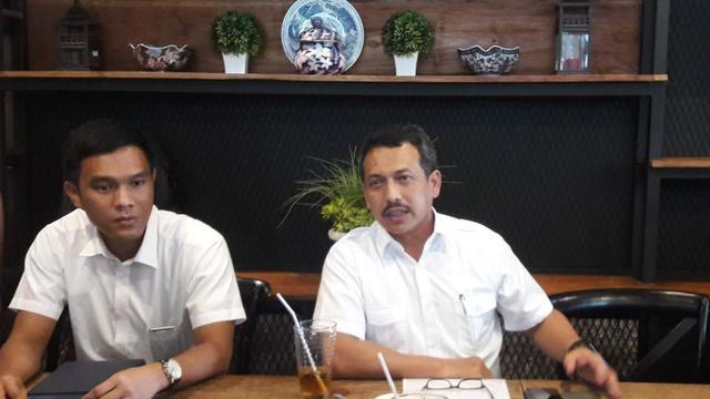 Direktur Tertib Niaga, Kementerian Perdagangan (Kemendag) Veri Anggriono Sutiarto (Kanan).