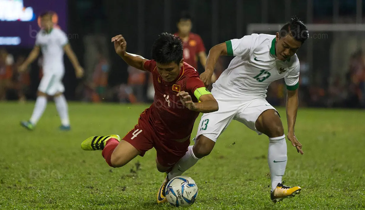 Gelandang Timnas Indonesia, Febri Hariyadi, saat pertandingan melawan Vietnam di Stadion MPS, Selangor, Selasa (22/8/2017). Indonesia bermain imbang 0-0 lawan Vietnam. (Bola.com/Vitalis Yogi Trisna)