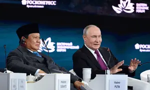 Presiden Prabowo Subianto dan  Presiden Rusia Vladimir Putin dalam Eastern Economic Forum (EEF) ke-11 di Far Eastern Federal University (FEFU), Vladivostok, Rusia, Kamis (3/9/2026) (Istimewa)