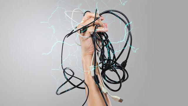 Bayi Ini Meninggal, Diduga Berasal dari Charger yang Tertancap di Stop Kontak