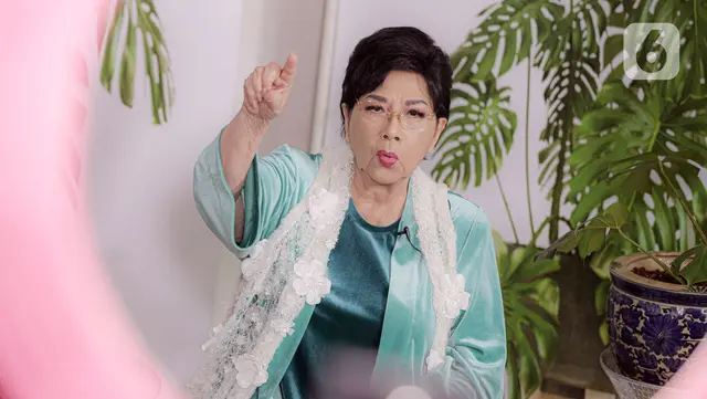 Momen kenangan Titiek Puspa dipanggil Soekarno nyanyi di istana, tak berani menatap mata sang presiden