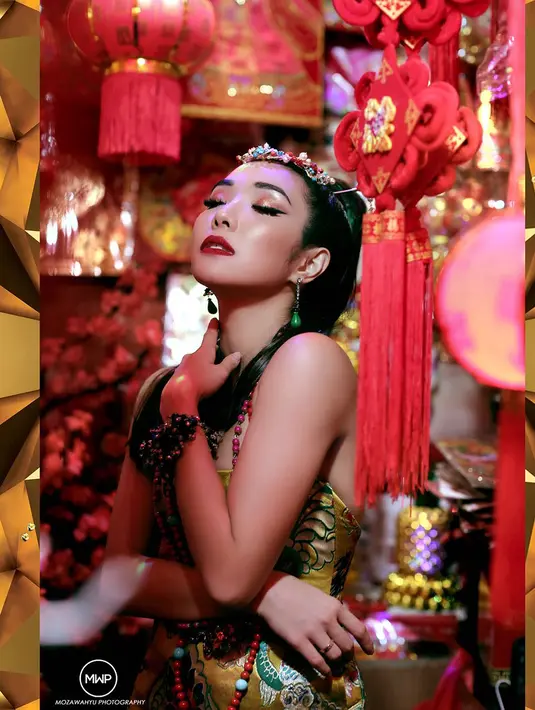 Gisella Anastasia tampil menawan dengan mini dress bernuansa oriental. (Foto: instagram.com/gisel_la)