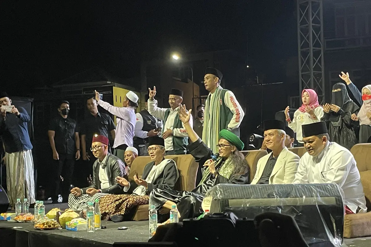 Ganjar Pranowo Hadiri Istigasah dan Doa Bersama Malam Tahun Baru 2024