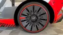 Mobil ini memiliki roda berukuran cukup besar dan dilengkapi dengan suspensi McPherson pada gardan depan dan belakang yang didesain khusus untuk kebutuhan ekstrim. (Source: arstechnica.com)