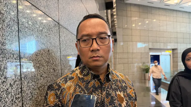 Direktur Utama Kliring Penjaminan Efek Indonesia (KPEI) Iding Pardi, di Gedung BEI, Jakarta, Rabu (13/5/2026). Iding maju menjadi kandidat Direktur Utama BEI. (Liputan6.com/Tira)