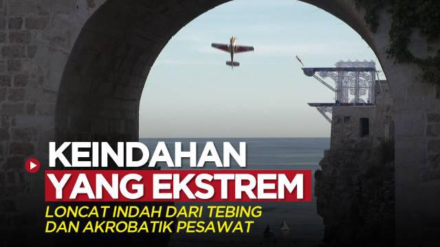 Berita video momen ketika loncat indah ekstrem dari tebing dipadu dengan aksi akrobatik pesawat di sebuah kota di Italia.