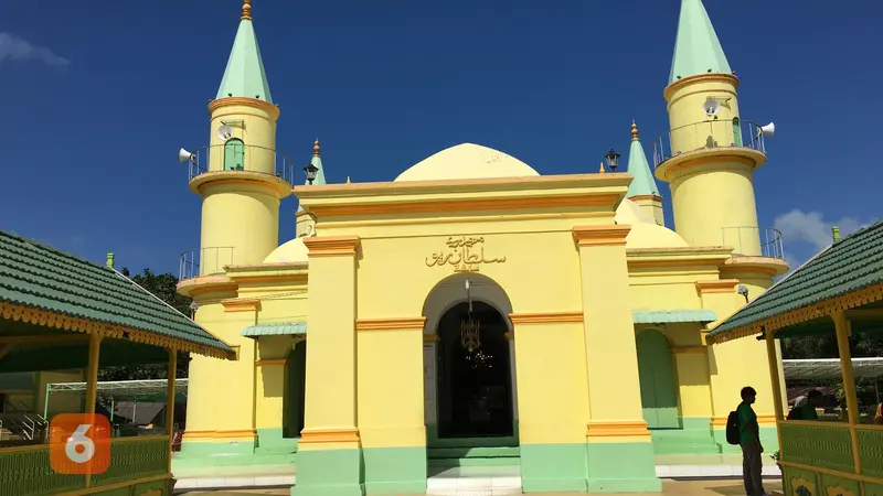 Masjid Raya Sultan Riau Pulau Penyengat