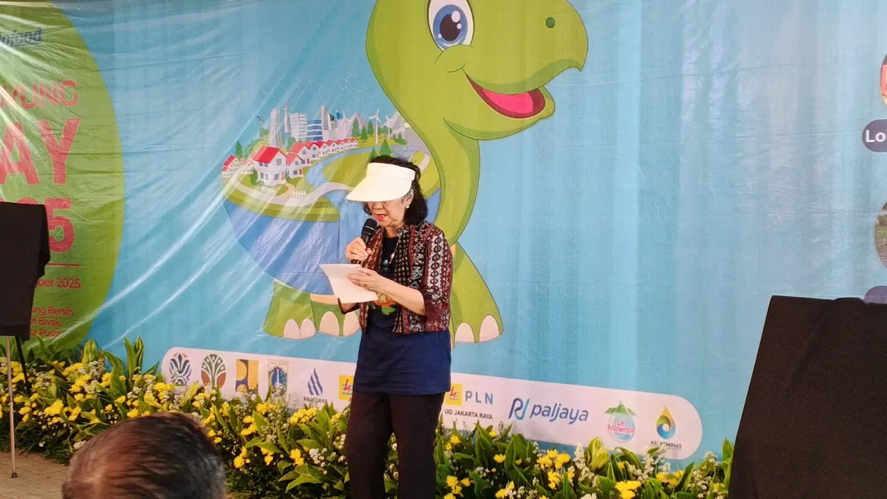 Ketua Gerakan Ciliwung Bersih (GCB), Ir. Peni Susanti,