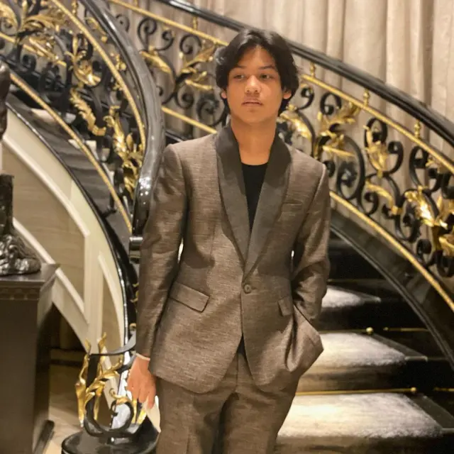 Genap 16 Tahun, Ini 6 Potret Transformasi Nino Kuya dari Kecil Hingga Kini