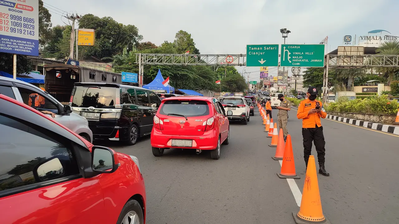 Hari pertama penerapan ganjil genap di Bogor, Jumat (3/9/2021).
