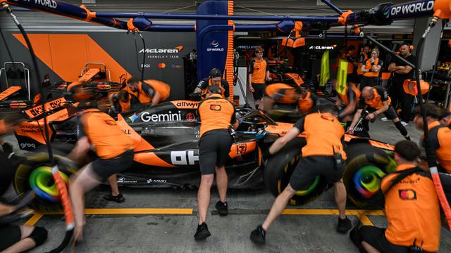 Foto: McLaren Raih Gelar Back to Back Juara Konstruktor di Formula 1, Nobatkan The Pappaya Jadi Tim Tersukses Kedua