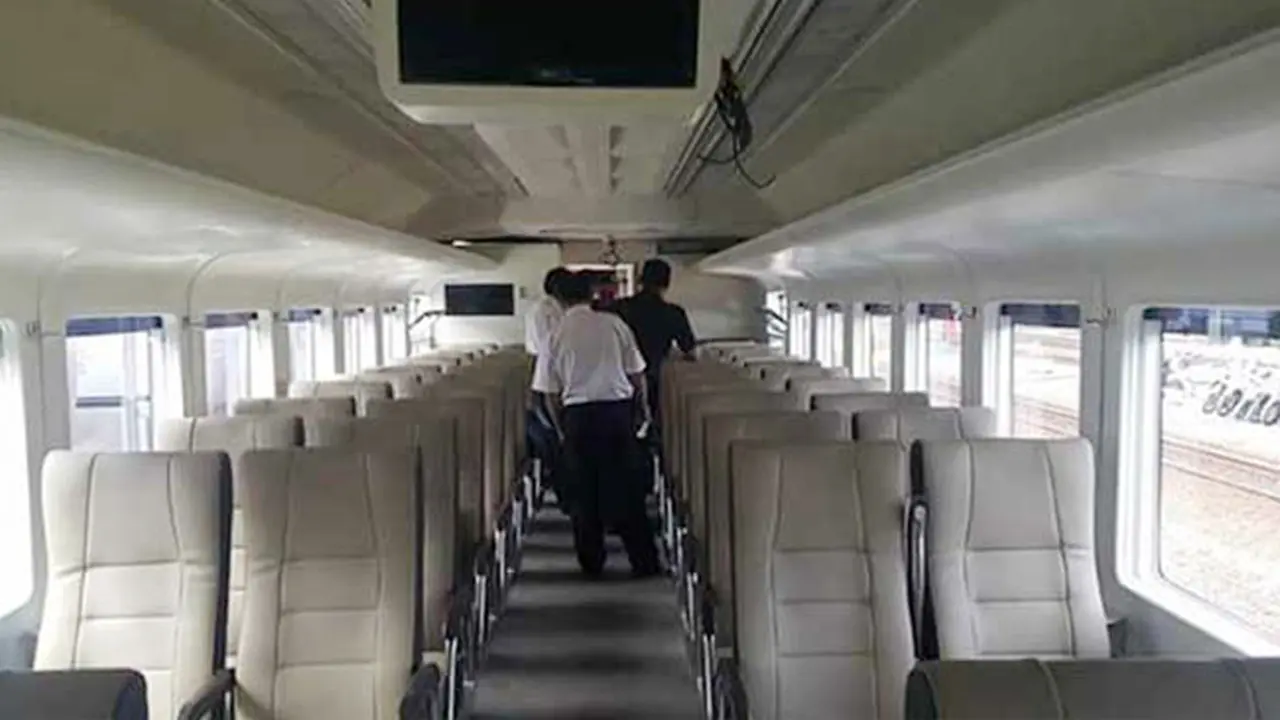 Belum Resmi Dirilis, Foto Kereta Ekonomi Terbaru Viral di Medsos