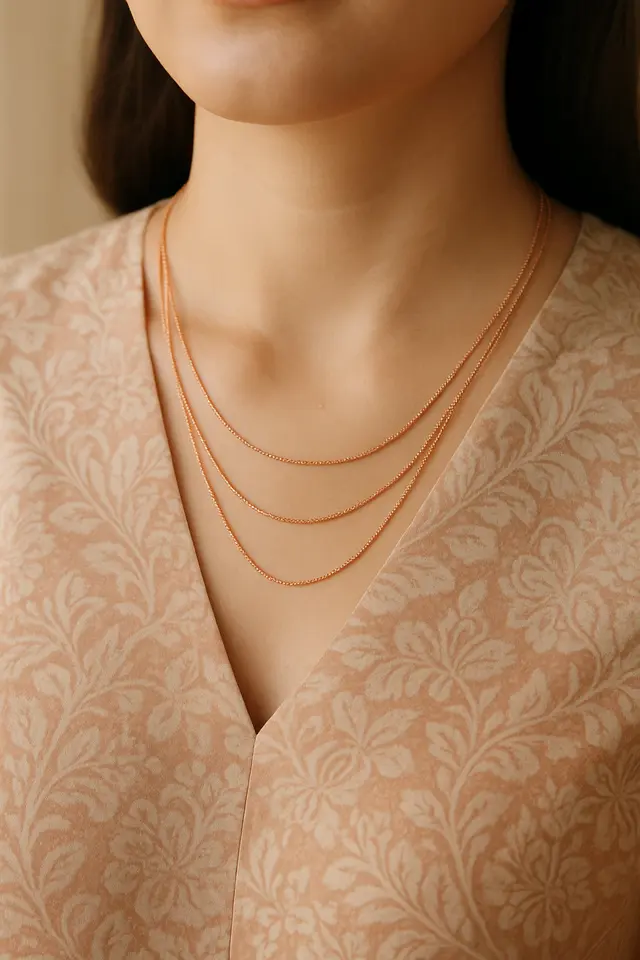 3. Kalung Layer Tipis Warna Emas Rose