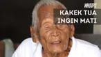 Mbah Gotho kini sudah tidak bisa berjalan. Untuk mandi dan makan, ia dibantu cucunya yang bergantian menyambanginya.
