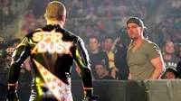Bintang Arrow, Stephen Amell Hajar Pegulat Smackdown