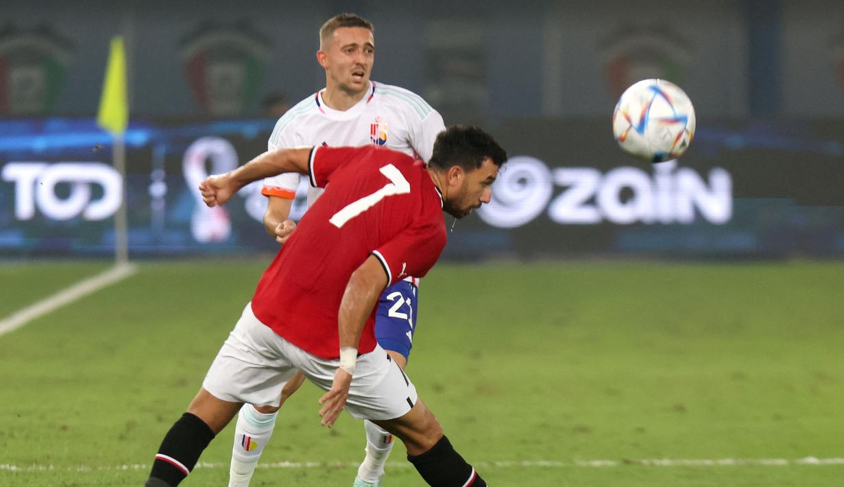 Sementara itu Belgia hanya mampu memperkecil skor melalui gol yang dicetak oleh Lois Openda. (AFP/Yasser Al-Zayyat)