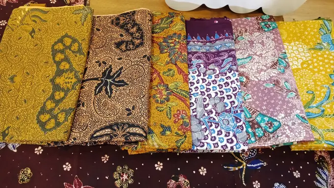 Travelling Makin Stylish dengan Batik Lasem yang Melegenda