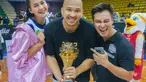Saat Baim Wong resmi menjabat Chairman Klub Satria Muda Pertamina, Paula Verhoeven turut memberi dukungan moral baik kepada suami tercinta maupun klub basketnya. Salah satu dukungan itu tampak saat ia hadir di laga final IBL 2022 di Bandung, Jawa Barat, pada Minggu (28/8/2022). Melawan Pelita Jaya, Satria Muda unggul dengan skor 89-74. (Foto: Instagram @baimwong).
