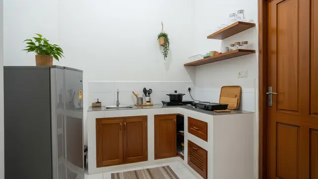 Desain Dapur Kecil 2x2 Meter Muat Kulkas dan Kitchen Set/ Ilustrasi AI