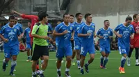 Persib Bandung akan melakoni uji coba melawan Priangan United pada Sabtu (21/1/2017). (Bola.com/Erwin Snaz)