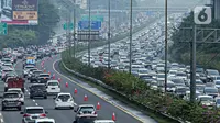 Selama delapan hari pada 22-29 April 2023, sebanyak 1,5 juta kendaraan kembali ke Jakarta. (Liputan6.com/Faizal Fanani)
