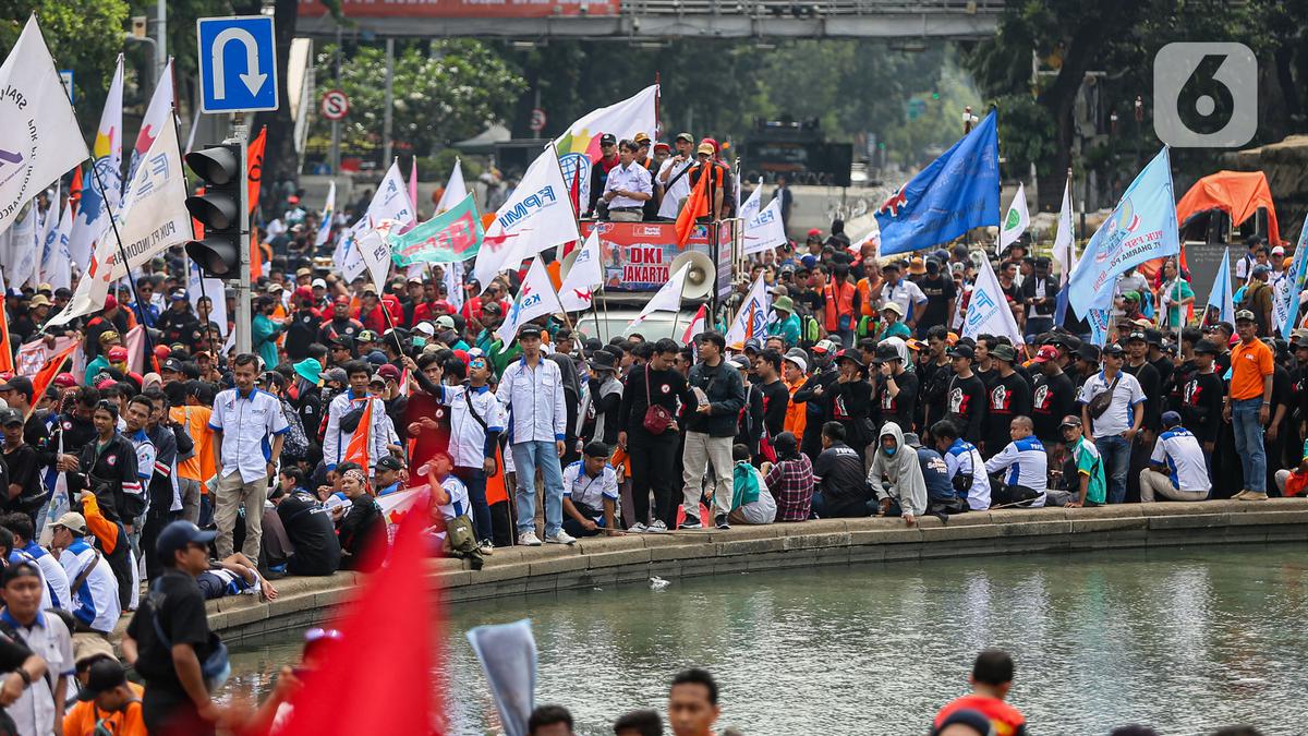 May Day 2025, Buruh Minta Prabowo Turun Tangan Atasi PHK Massal