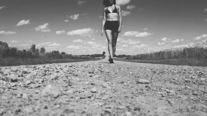 Lepas Bra-mu! Ini 3 Alasan Kenapa Ia Buruk Bagi Kesehatan