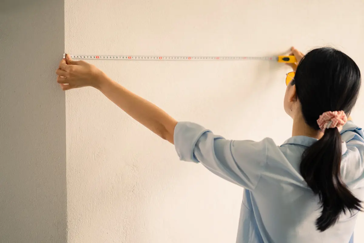 Tips Mendekorasi Rumah dengan Memasang Wallpaper