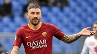 4. Aleksandar Kolarov (AS Roma) - 33 tahun, 12 juta euro (AFP/Vicenzo Pinto)