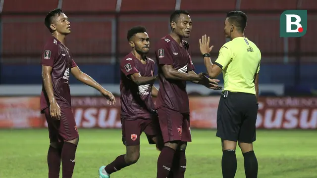 Foto: Penalti Kontroversial Bawa Persikabo 1973 Raih 3 Poin Penuh atas PSM Makassar di Grup D Piala Presiden 2022