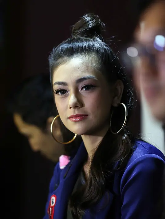 "Jelas, saya merasa jadi perempuan paling beruntung dapat laki-laki (Stefan William) yang diidamkan sama semua perempuan," tutur Celine Evangelista. (Nurwahyunan/Bintang.com)