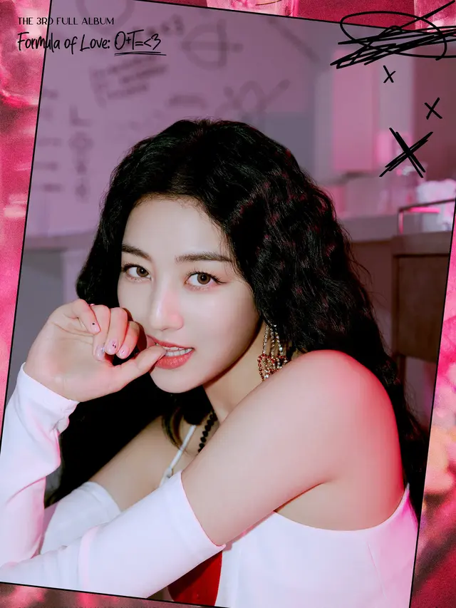 Jihyo Twice. (JYP Entertainment via Soompi)